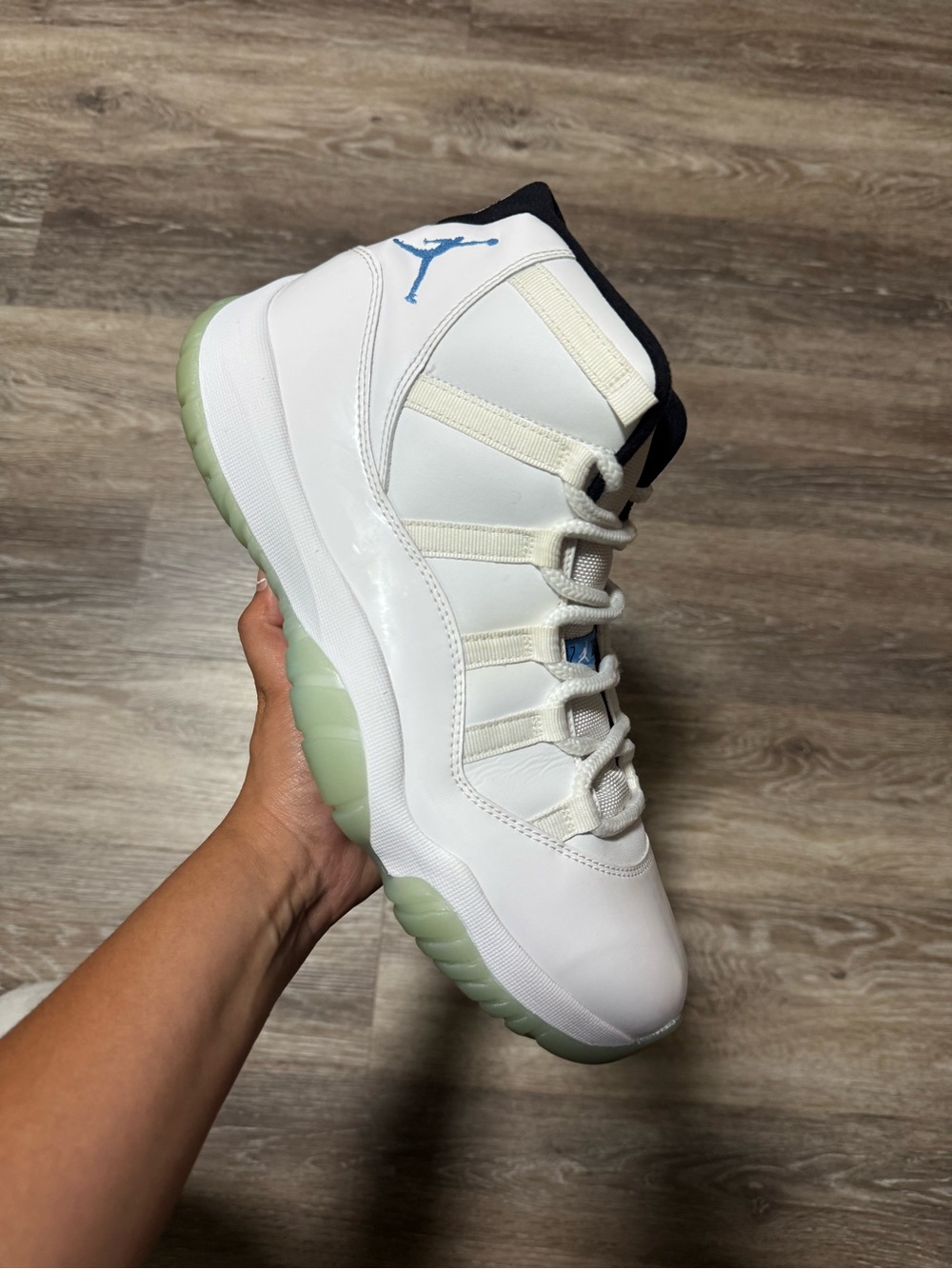 Jordan 11 "Legend Blues"